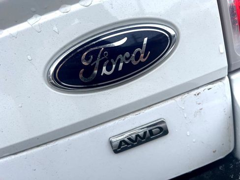 Used 2019 Ford Flex SEL image 29