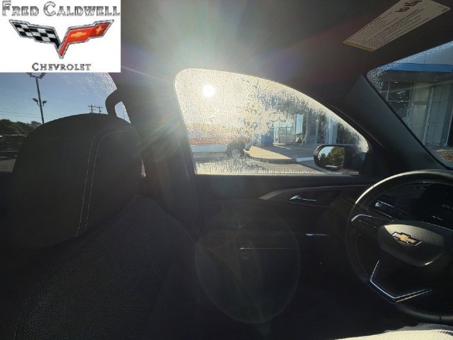 Used 2026 Chevrolet Traverse LT FWD image 15