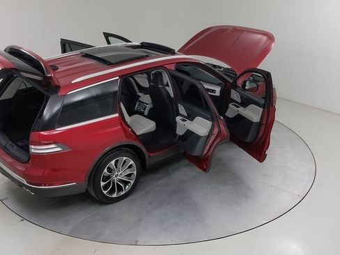 Used 2025 Lincoln Aviator Reserve w/ Luxury Package AWD/4WD image 54