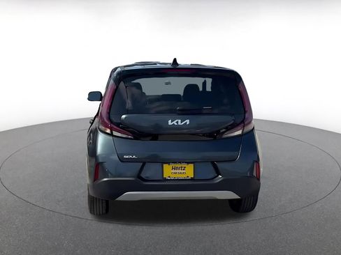 Used 2025 Kia Soul LX w/ LX Technology Package image 12