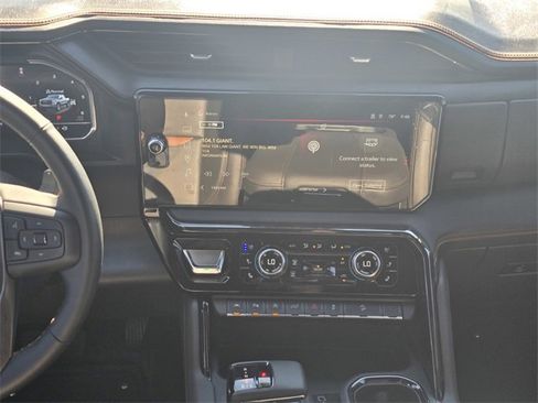 Used 2025 GMC Sierra 1500 AT4 w/ AT4 Premium Package image 17