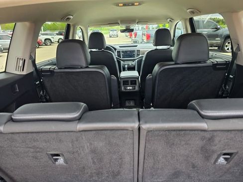 Used 2019 Volkswagen Atlas SE w/ Towing Package AWD/4WD image 22