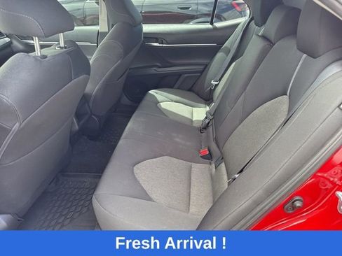 Used 2023 Toyota Camry LE image 3