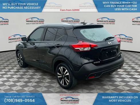 Used 2019 Nissan Kicks SV FWD image 7