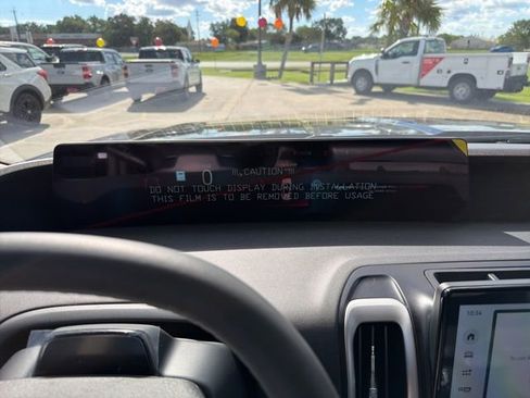 New 2025 Ford Expedition Active image 24