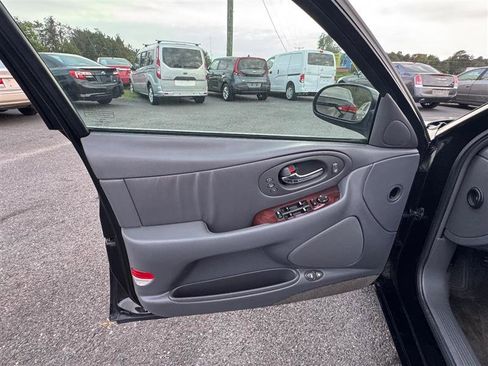 Used 2002 Oldsmobile Aurora 3.5 w/ All Weather Pkg image 30