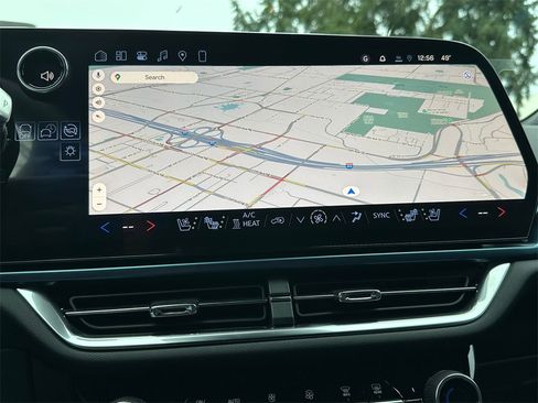 New 2026 Chevrolet Equinox EV LT image 26