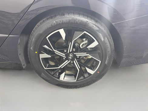 Used 2025 Hyundai Sonata SEL FWD image 11