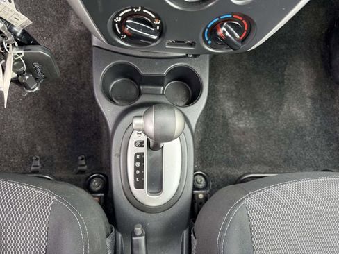 Used 2017 Nissan Versa SV image 20