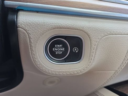 Certified 2022 Mercedes-Benz GLS 450 4MATIC image 28