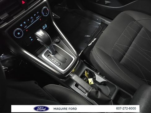 Used 2020 Ford EcoSport SE image 29