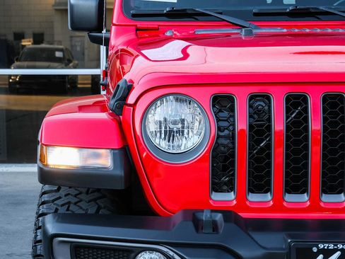 Used 2021 Jeep Gladiator Sport w/ Quick Order Package 24Q 80Th AWD/4WD image 5