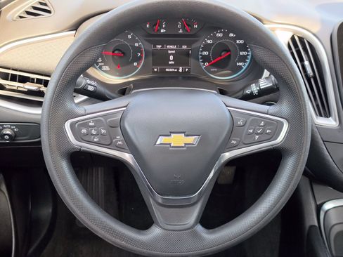 Used 2022 Chevrolet Malibu LS w/ Driver Confidence Package II FWD image 8