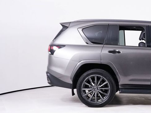 Used 2023 Lexus LX 600 4WD w/ Appearance Package image 14
