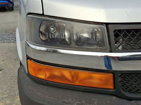 Used 2014 Chevrolet Express 1500 LT w/ LT Preferred Equipment Group image 10