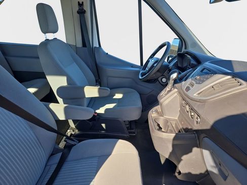 Used 2019 Ford Transit 350 XL image 17