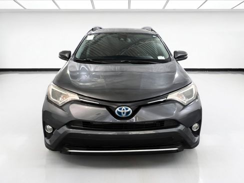 Used 2016 Toyota RAV4 XLE w/ Convenience Package AWD/4WD image 2