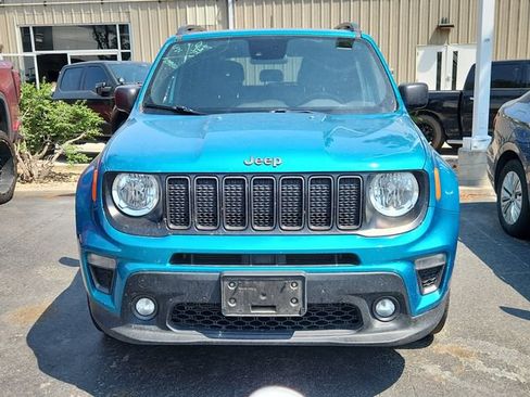 Used 2021 Jeep Renegade Latitude w/ Sun & Sound Group AWD/4WD image 2