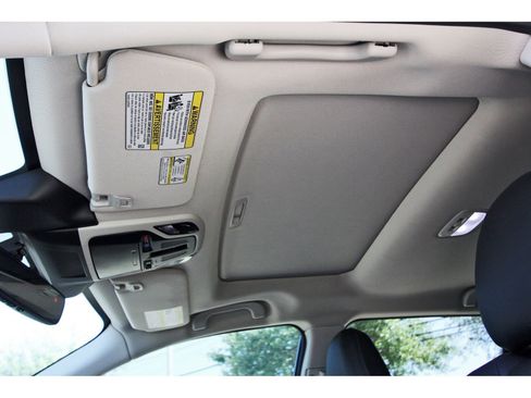 Used 2025 Subaru Outback Limited image 30