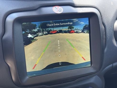 Used 2023 Jeep Renegade Trailhawk AWD/4WD image 20