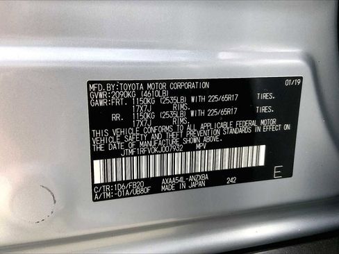 Used 2019 Toyota RAV4 LE w/ All Weather Liner Package image 33