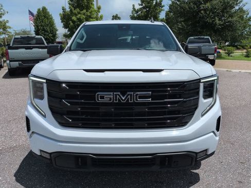 Used 2024 GMC Sierra 1500 Elevation w/ Preferred Package AWD/4WD image 9