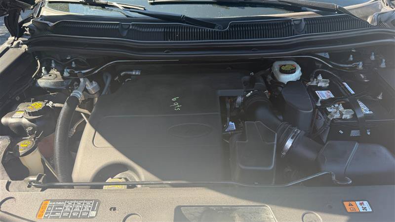 Used 2016 Ford Explorer Limited w/ Equipment Group 301A FWD image 23