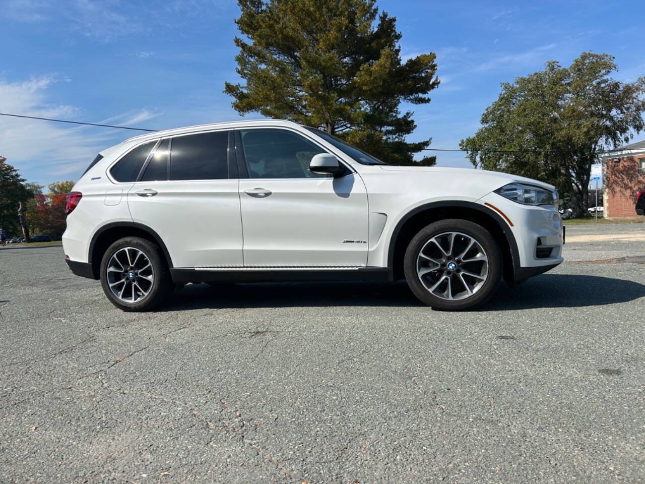 Used 2017 BMW X5 xDrive40e AWD/4WD image 5