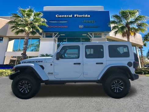 New 2026 Jeep Wrangler Unlimited Rubicon w/ Xtreme 35 Tire Package AWD/4WD image 8