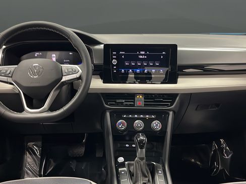 Used 2025 Volkswagen Taos S AWD/4WD image 11