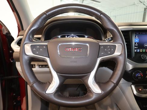 Used 2020 GMC Acadia SLT w/ Driver Alert Package II AWD/4WD image 7