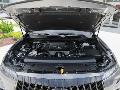 Certified 2026 INFINITI QX80 4WD w/ Sport Exterior Package image 44