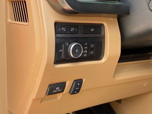 Used 2024 Ford F350 Lariat w/ Lariat Ultimate Package AWD/4WD image 12