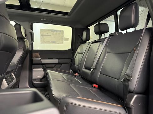 New 2026 Ford F250 Lariat w/ Black Appearance Package AWD/4WD image 31