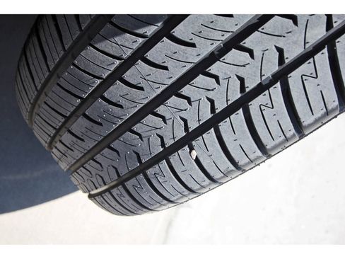 Used 2019 Toyota Camry XSE image 32