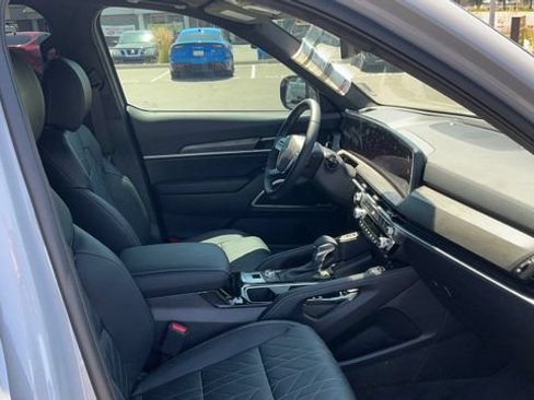 Certified 2025 Kia Telluride SX Prestige X-Line AWD/4WD image 27