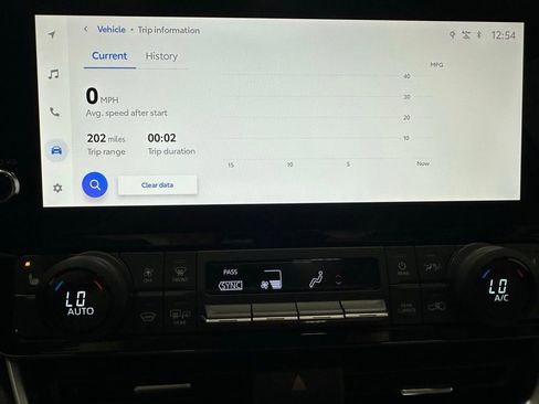 Used 2025 Toyota Grand Highlander AWD image 32