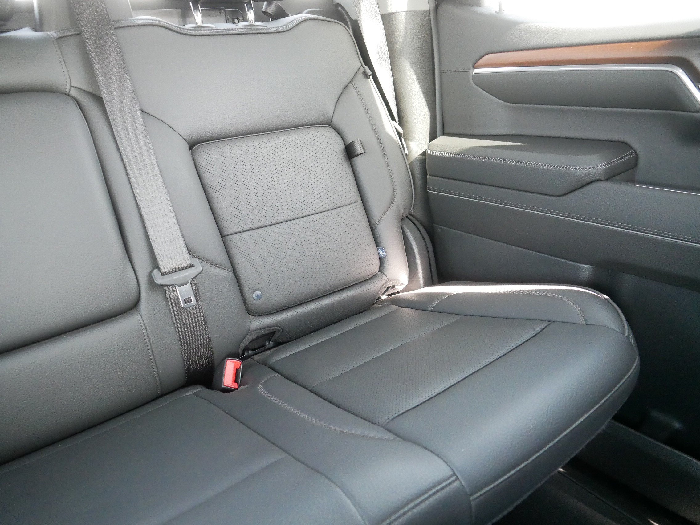 Used 2024 GMC Sierra 1500 Denali w/ Denali Reserve Package AWD/4WD image 14