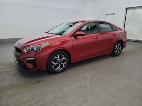 Used 2019 Kia Forte LXS FWD image 2