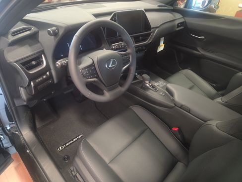 New 2026 Lexus UX 300h AWD image 8