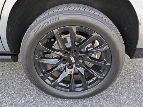 Used 2024 Cadillac Escalade Sport Platinum w/ LPO, ONYX Package image 12