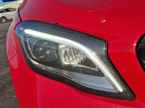 Used 2020 Mercedes-Benz GLA 250 4MATIC image 10