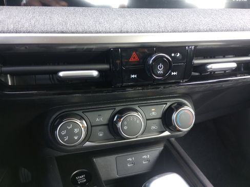 New 2026 Nissan Kicks S image 17