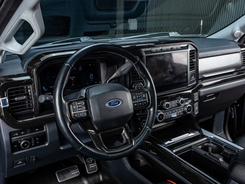 Used 2023 Ford F250 Lariat w/ Lariat Ultimate Package image 16