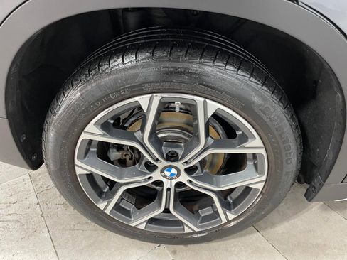 Used 2020 BMW X1 xDrive28i image 9