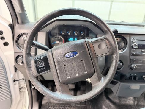 Used 2012 Ford F550 4x4 Crew Cab Super Duty w/ Payload Upgrade Pkg image 24