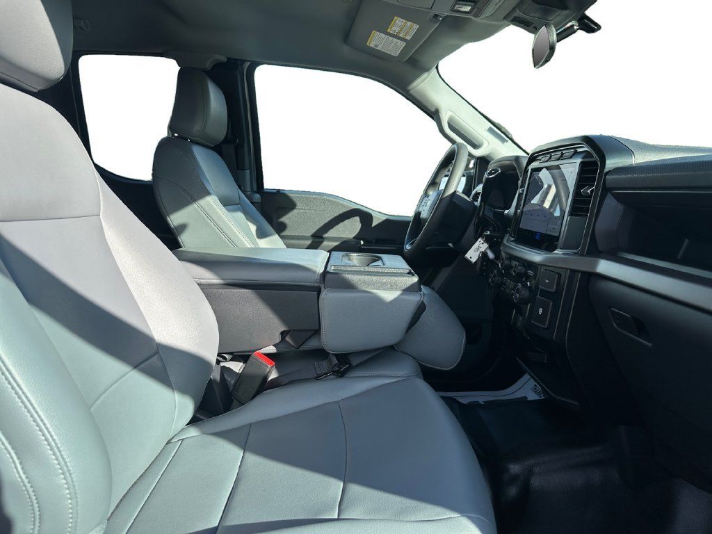 Used 2024 Ford F150 XL w/ Equipment Group 103A High RWD image 17