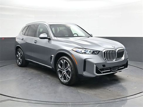 New 2026 BMW X5 xDrive40i image 2