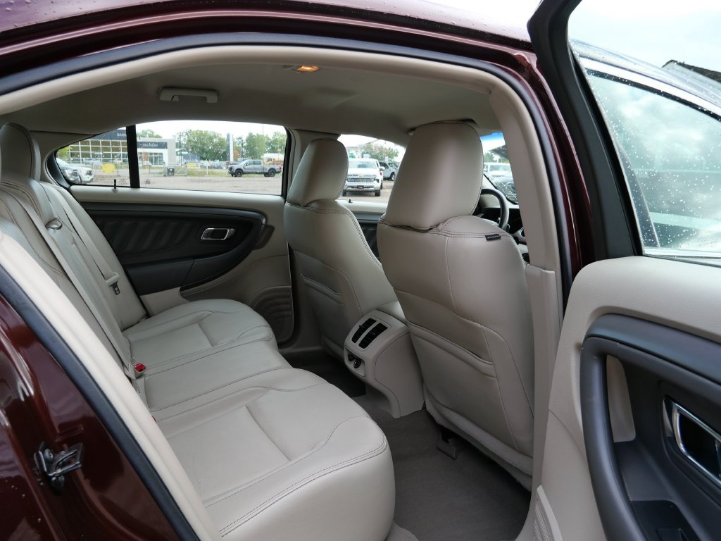 Used 2010 Ford Taurus SEL AWD/4WD image 12