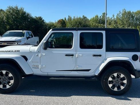 Used 2021 Jeep Wrangler Unlimited Sahara w/ Uconnect 4C Nav & Sound Group image 7